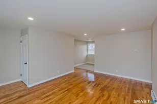 2 Pearl St Ext, Enfield, CT 06082 - Photo 6