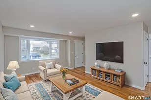 2 Pearl St Ext, Enfield, CT 06082 - Photo 4