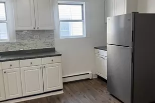 258 Sheridan St, Bridgeport, CT 06610 - Photo 2