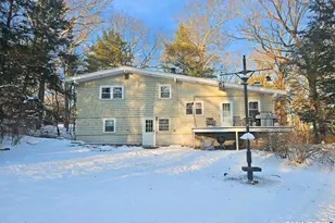 38 Woodland Dr, Montville, CT 06382 - Photo 2