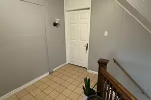 43 Washington Terrace, Bridgeport, CT 06604 - Photo 2