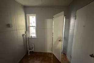 43 Washington Terrace, Bridgeport, CT 06604 - Photo 6