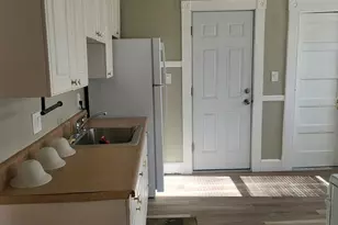 20 Elmer St, East Hartford, CT 06108 - Photo 6