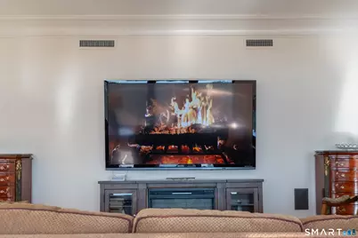 3200 Park Avenue #5F1, Bridgeport, CT 06604 - Photo 10