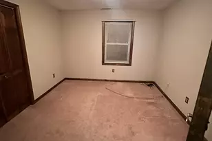 35 Worcester Ave, Waterbury, CT 06705 - Photo 8