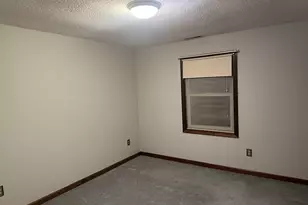 35 Worcester Ave, Waterbury, CT 06705 - Photo 10