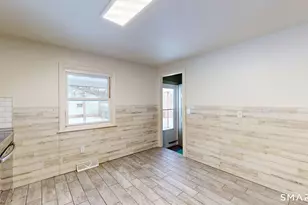 44 Sharren Ln, Enfield, CT 06082 - Photo 6