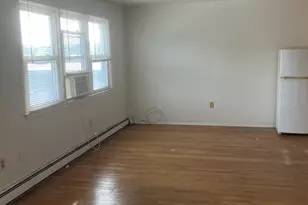 324 Strawberry Hill Ave, Norwalk, CT 06851 - Photo 6