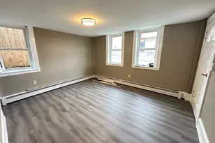 40 Oak St, Windsor Locks, CT 06096 - Photo 6