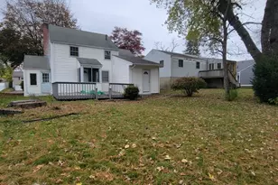 41 Clarendon Ave, West Hartford, CT 06110 - Photo 14