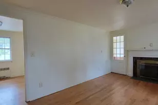 41 Clarendon Ave, West Hartford, CT 06110 - Photo 2