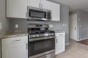 610 Tunxis Hill Rd, Fairfield, CT 06825 - Photo 10