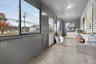 215 Overland Ave, Bridgeport, CT 06606 - Photo 28