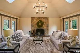 19 Money Point Rd, Stonington, CT 06355 - Photo 12