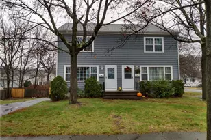 18 Alyssa Ln, Fairfield, CT 06825 - Photo 2