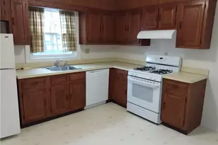 18 Alyssa Ln, Fairfield, CT 06825 - Photo 4