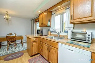 72 S 4th Ave, Norwich, CT 06380 - Photo 8