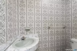 16 Donna Dr, Norwalk, CT 06854 - Photo 10