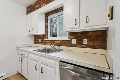 16 Donna Drive #APT 20, Norwalk, CT 06854 - Photo 8