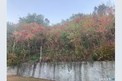 570 Chase Avenue, Waterbury, CT 06704 - Photo 12