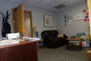 20 Avon Meadow Ln, Avon, CT 06001 - Photo 4