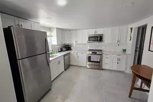 102 Thomas St, West Haven, CT 06516 - Photo 2