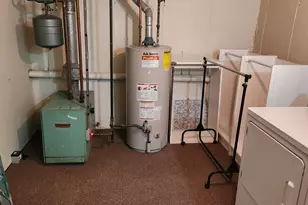 83 Churchill Way, Newington, CT 06111 - Photo 18