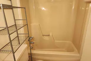 83 Churchill Way, Newington, CT 06111 - Photo 16