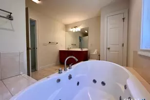 242 Upper Pattagansett Rd, East Lyme, CT 06333 - Photo 30