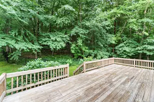 26 Appleblossom Ln, Newtown, CT 06470 - Photo 28