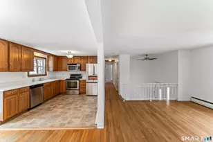 26 Appleblossom Ln, Newtown, CT 06470 - Photo 8