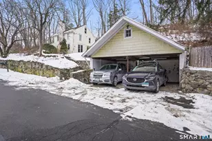 7 Peaceable St, Redding, CT 06896 - Photo 22