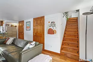 7 Peaceable St, Redding, CT 06896 - Photo 8