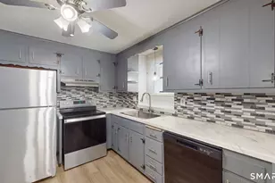 404 Park St, Bristol, CT 06010 - Photo 2