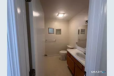 18 Kristen Court, East Haven, CT 06513 - Photo 8