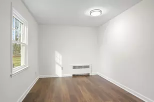 8 Raleigh Rd, Bridgeport, CT 06606 - Photo 10