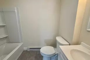 11 Starr Ave, Danbury, CT 06810 - Photo 4