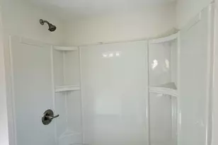 197 Brook St, Hamden, CT 06514 - Photo 16