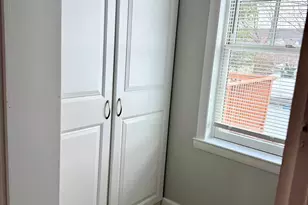 40 Bassett St, Ansonia, CT 06401 - Photo 4