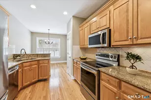 92 Bradford Walk, Farmington, CT 06032 - Photo 12