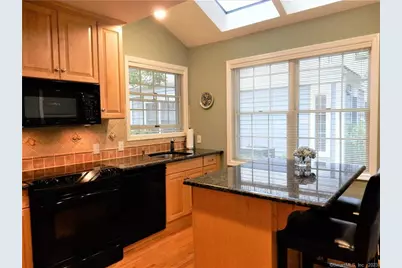 230 Saugatuck Avenue #APT 18, Westport, CT 06880 - Photo 6