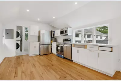 529 Danbury Road #D, Wilton, CT 06897 - Photo 4