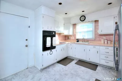 156 Garden Drive, Bridgeport, CT 06606 - Photo 26