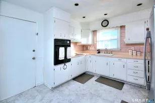 156 Garden Dr, Bridgeport, CT 06606 - Photo 26