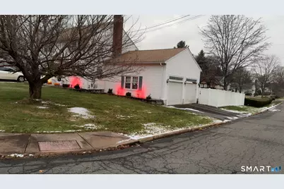 34 Evergreen Road, Manchester, CT 06042 - Photo 1