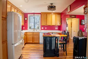 2 East Ave, Norwich, CT 06360 - Photo 2