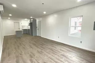 32 Lester St, Ansonia, CT 06401 - Photo 8