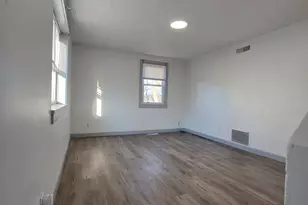 151 Pennsylvania Ave, New Britain, CT 06052 - Photo 8