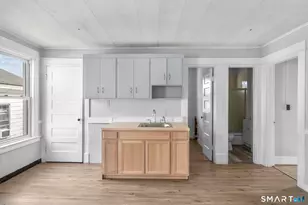 73 South St, Waterbury, CT 06706 - Photo 2