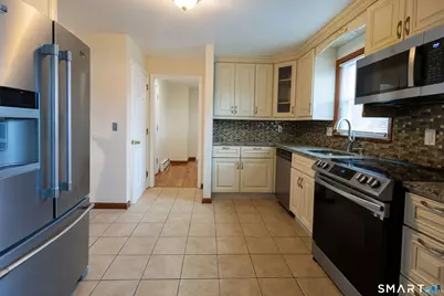 138 Infield Street, Bridgeport, CT 06606 - Photo 4